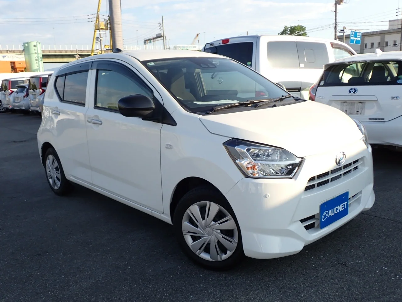 Daihatsu Mira e:S LA350S 2018